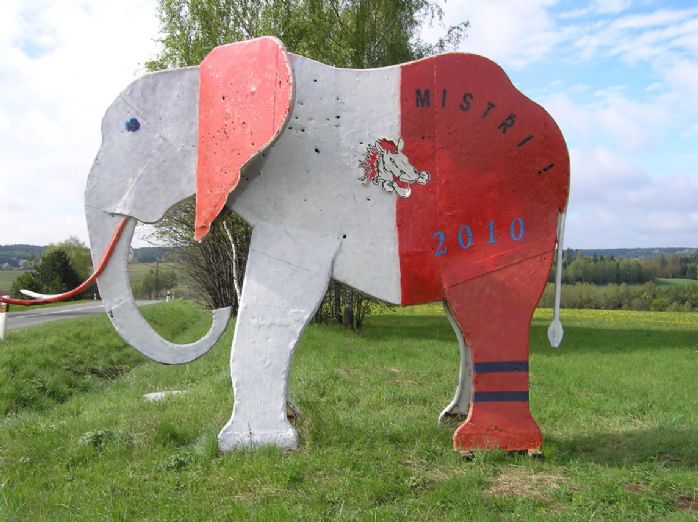 Mistrovsk slon v barvch HC Eaton Pardubice
