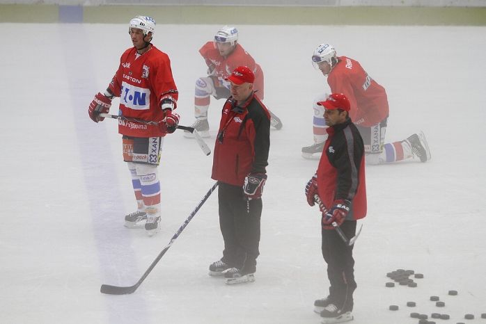 Soustedn hokejist HC Eaton Pardubice v Havlkov Brod